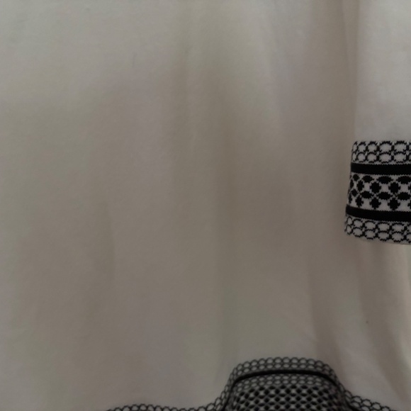 Chico's White & Black 3/4 Sleeves Tunic Size 2 - Picture 2 of 6